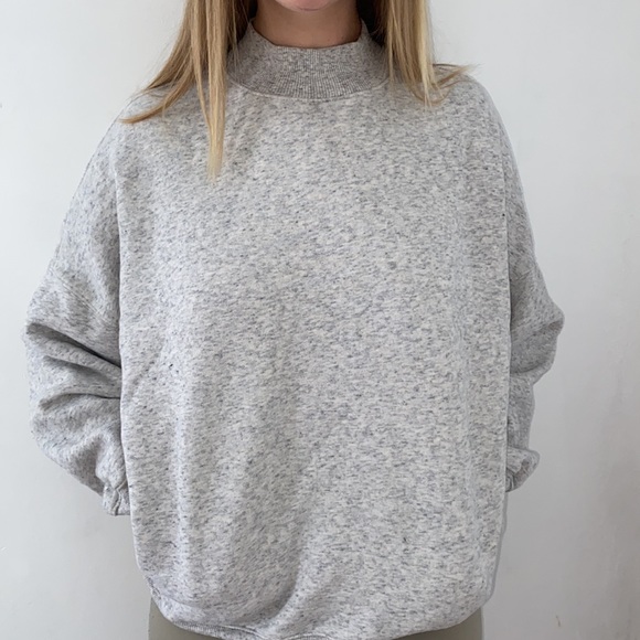 aritizia sweater size 1 (small) - Picture 2 of 2